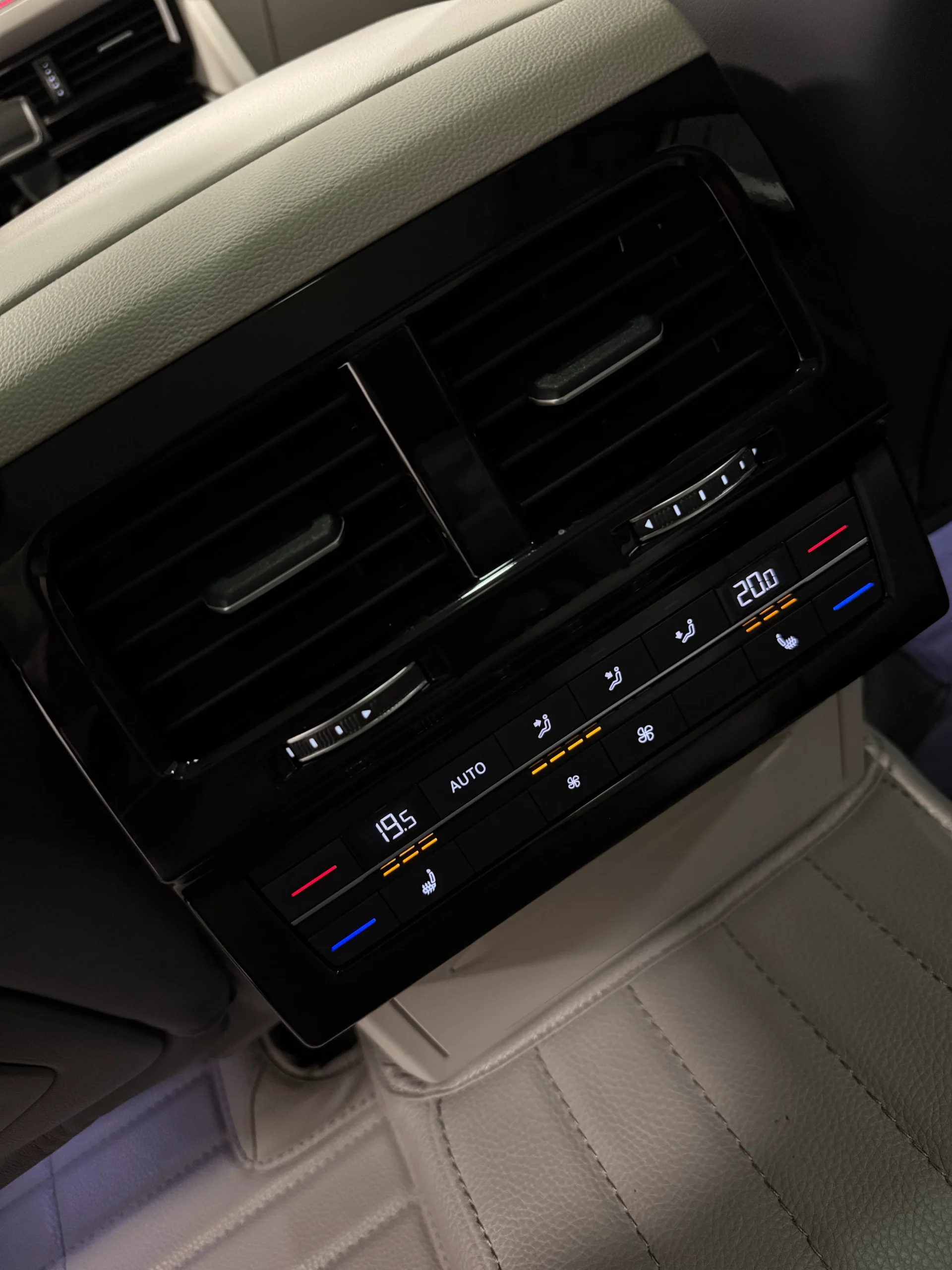 Volkswagen Touareg, 2018