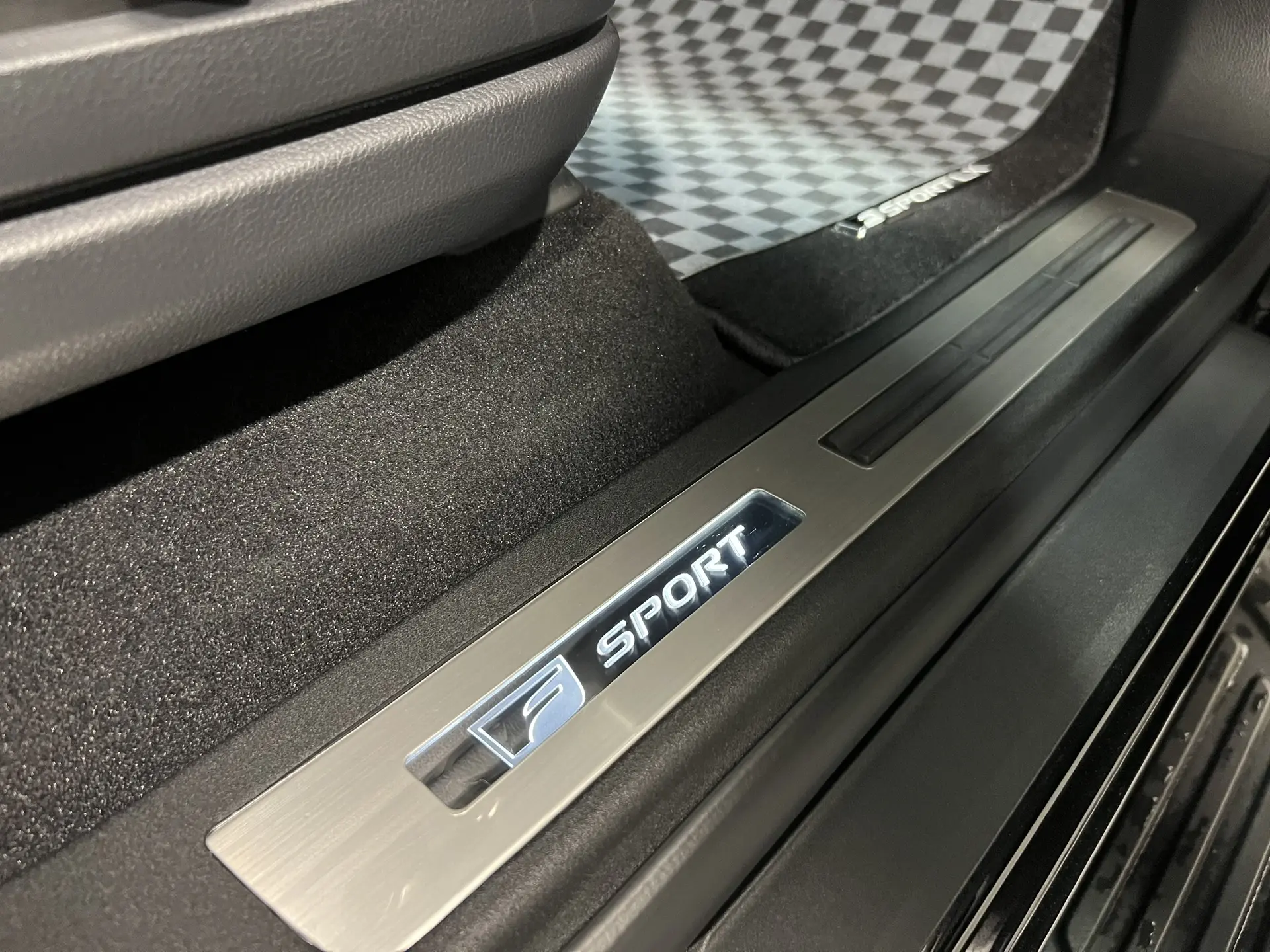Lexus LX700h, 2026