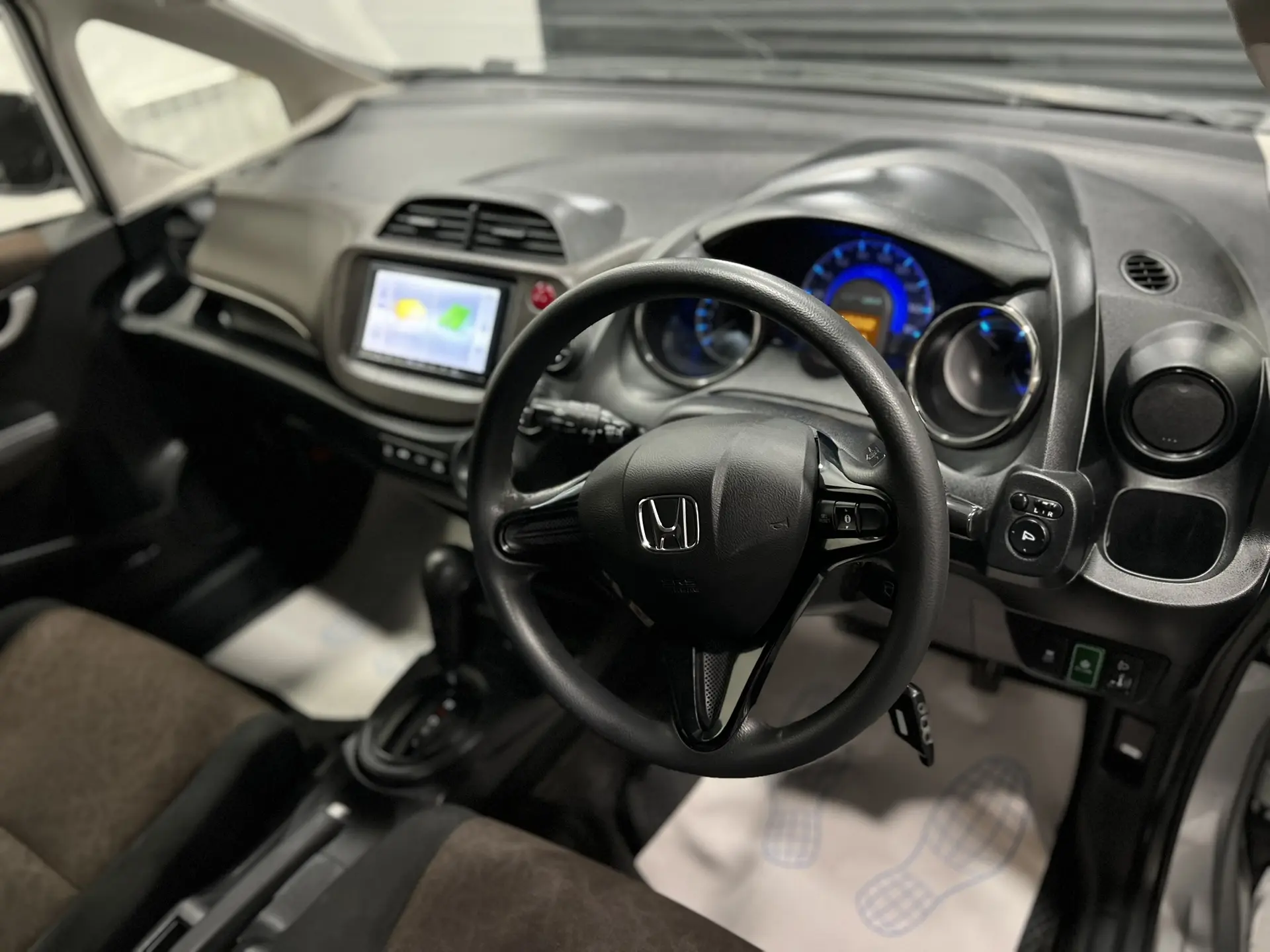 Honda Fit Shuttle, 2014