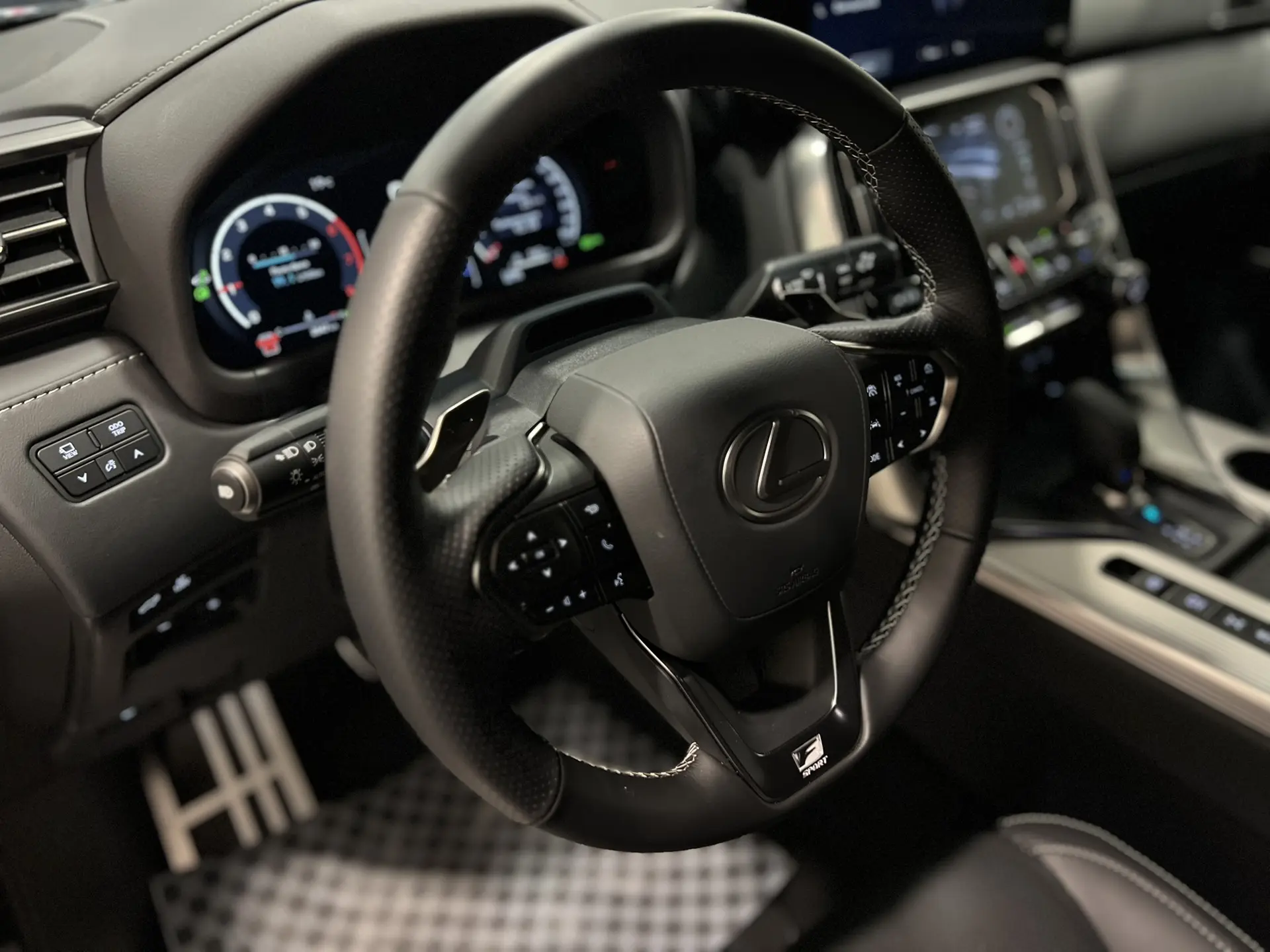 Lexus LX700h, 2026